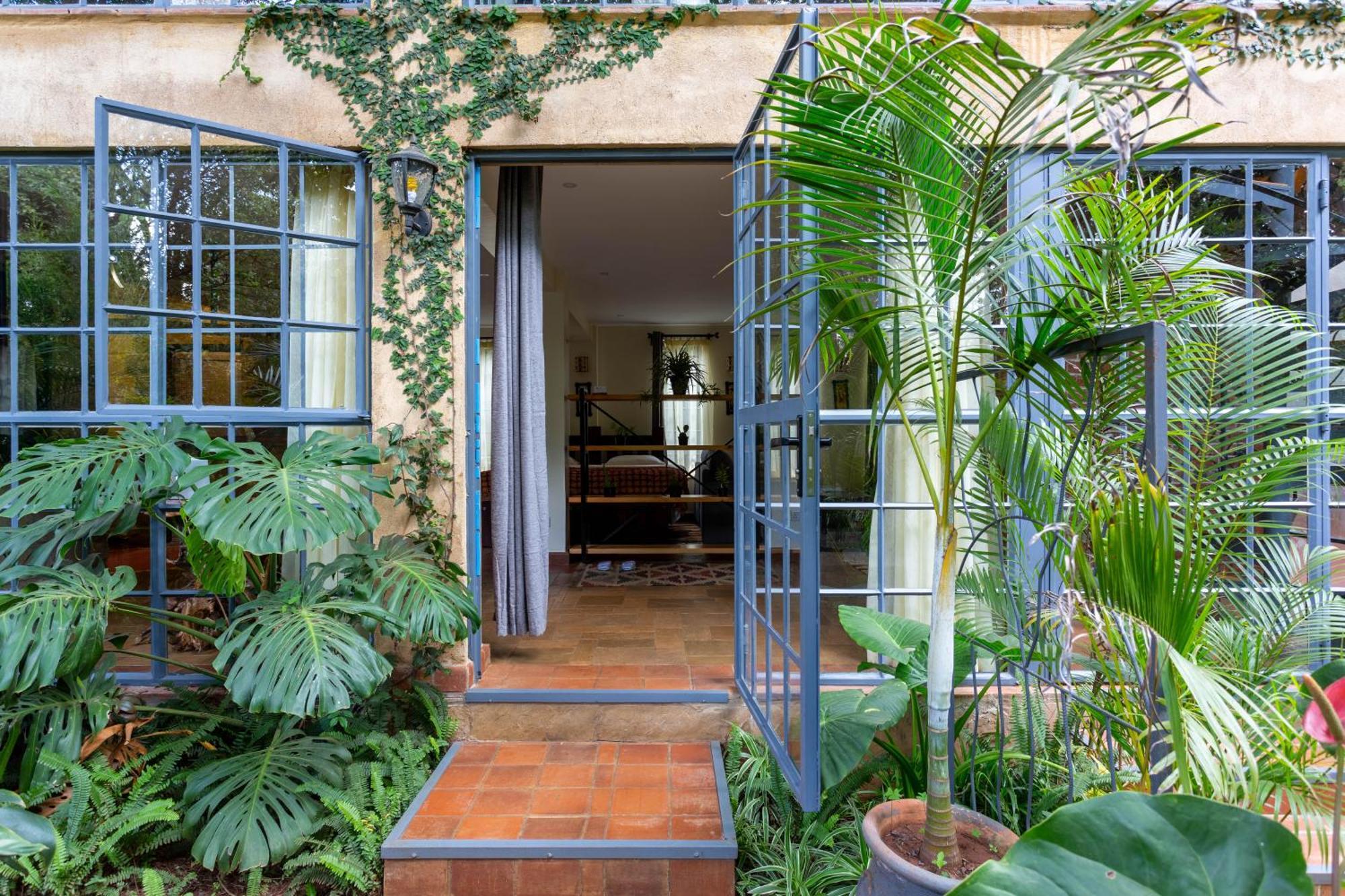 The Jungle Oasis With Heated Pool Апартаменты Найроби